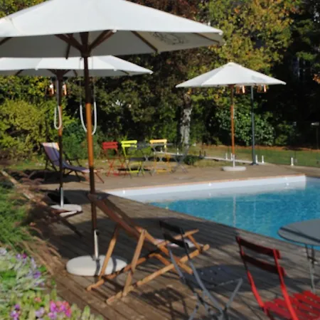 Du Château De La Gavolerie Hébergement de vacances *